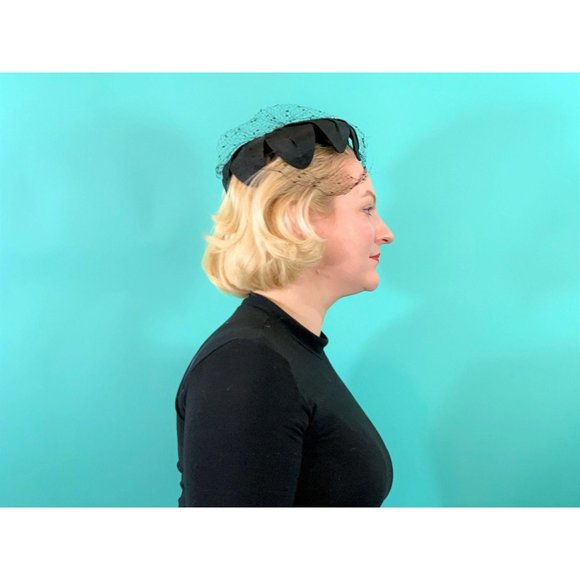 Vintage 1950s Petal Hat Round Black Abraham & Straus Rhinestone Beret - Picture 9 of 10